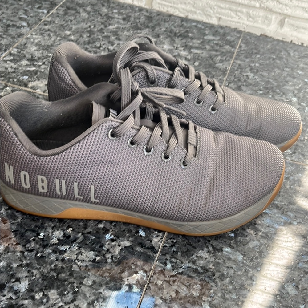 NOBULL Gray Athletic Training Shoes with Seamless Upper